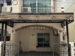 Reihenhaus zur Miete mit 3 Zimmer in Lat Phrao, Bangkok