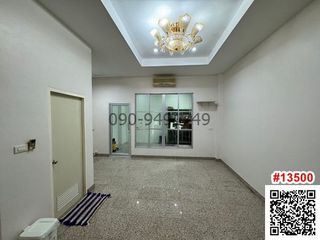 Reihenhaus zur Miete mit 3 Zimmer in Lat Phrao, Bangkok