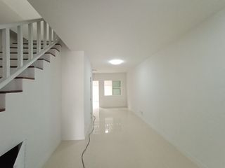 À vendre studio maison de ville à Sai Mai, Bangkok