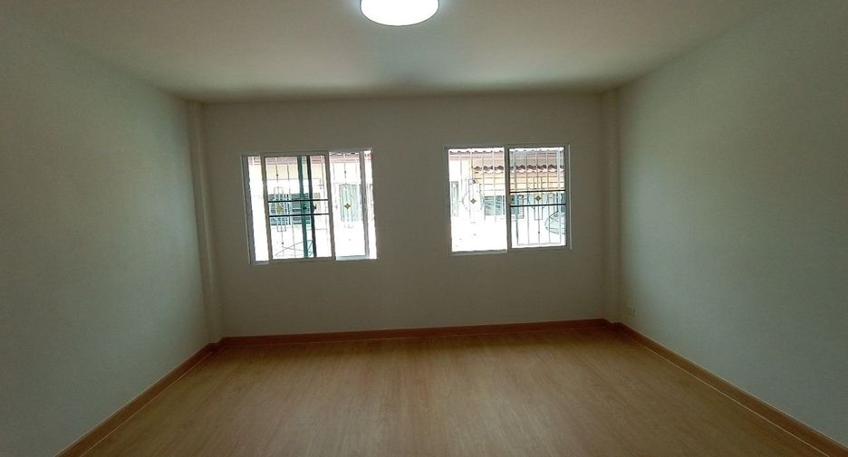For sale studio townhouse in Sai Mai, Bangkok