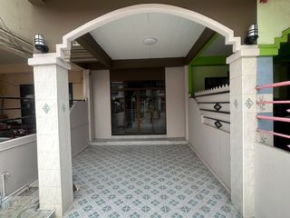 For sale studio townhouse in Lat Krabang, Bangkok