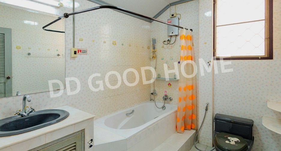 For sale 5 bedrooms house in Hat Yai, Songkhla