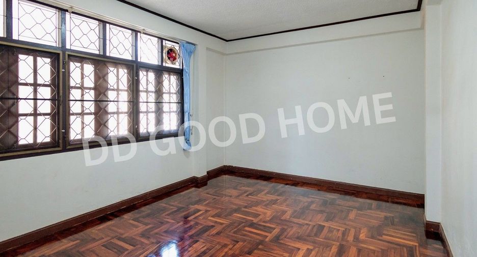 For sale 5 bedrooms house in Hat Yai, Songkhla