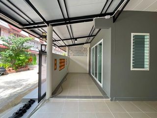 出售 公寓 联排别墅 在 Bang Khun Thian, 曼谷