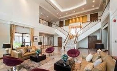 Condo en alquiler de 4 habitaciones en Khlong Toei, Bangkok