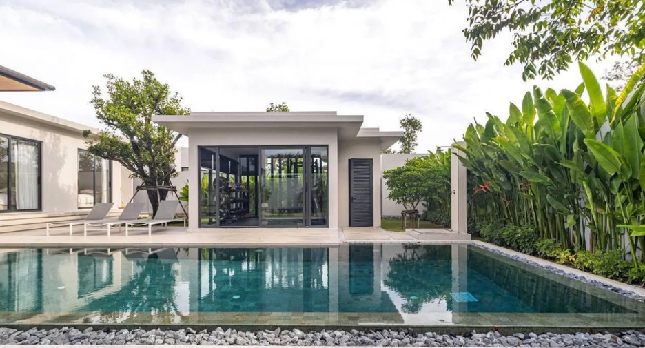 For rent and for sale 4 bedrooms villa in Thalang, Phuket