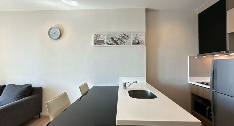 Condo en alquiler y en venta de 1 habitaciones en Sathon, Bangkok