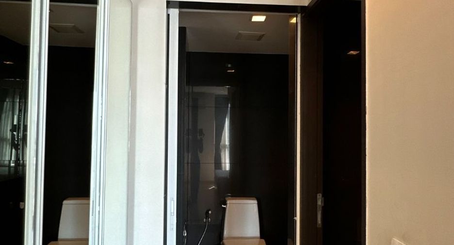 Condo en alquiler y en venta de 1 habitaciones en Sathon, Bangkok