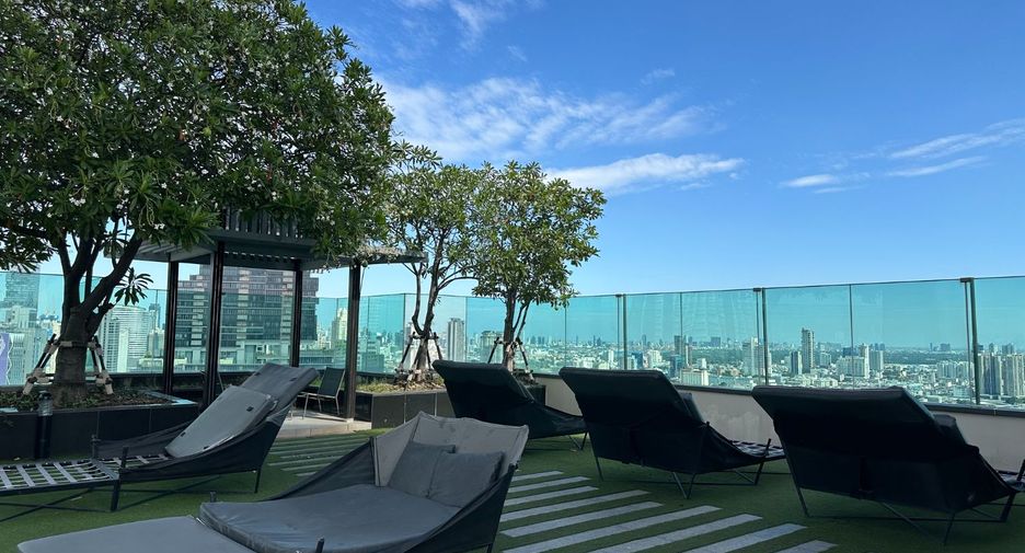 Condo en alquiler y en venta de 1 habitaciones en Sathon, Bangkok