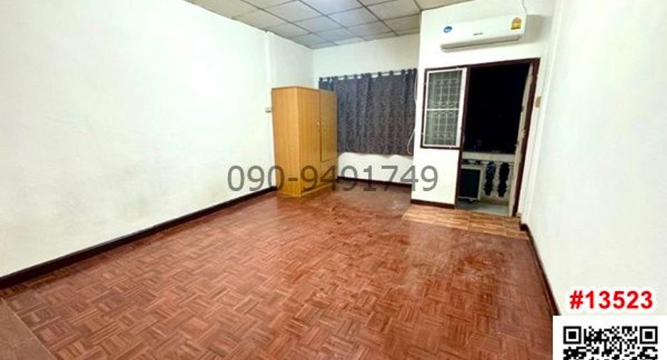 Reihenhaus zur Miete mit 2 Zimmer in Bangkok Noi, Bangkok