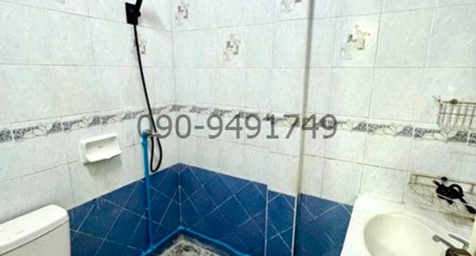 Reihenhaus zur Miete mit 2 Zimmer in Bangkok Noi, Bangkok