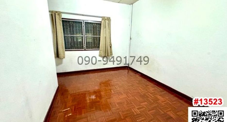 Reihenhaus zur Miete mit 2 Zimmer in Bangkok Noi, Bangkok