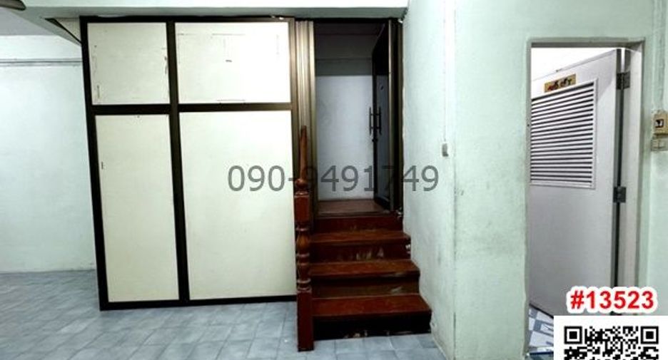 Reihenhaus zur Miete mit 2 Zimmer in Bangkok Noi, Bangkok