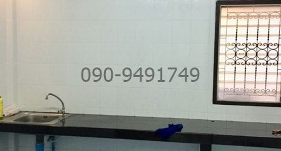 Reihenhaus zur Miete mit 2 Zimmer in Bangkok Noi, Bangkok