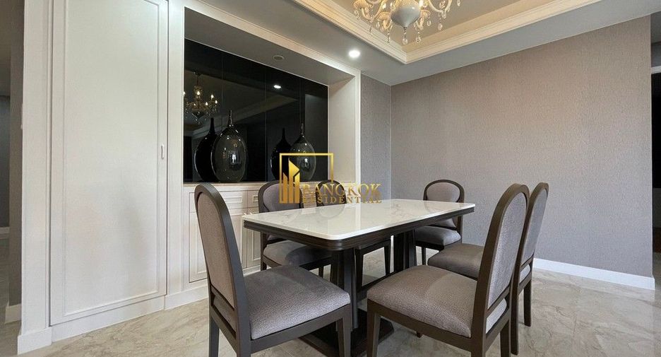 For rent 3 Beds condo in Khlong Toei, Bangkok