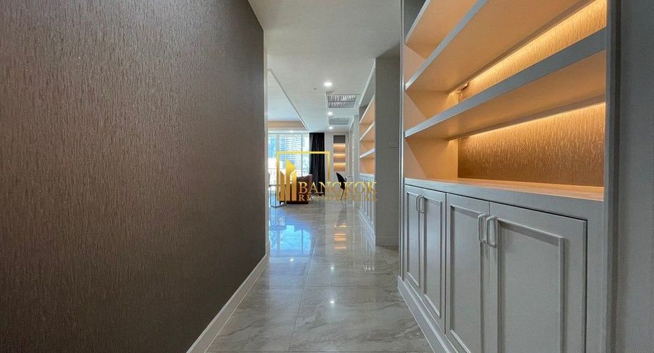 For rent 3 Beds condo in Khlong Toei, Bangkok