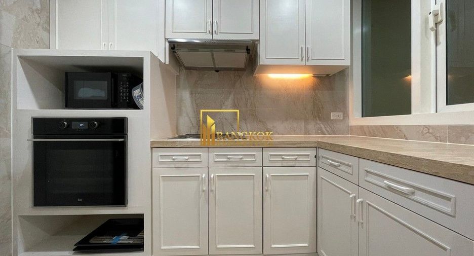 For rent 3 Beds condo in Khlong Toei, Bangkok