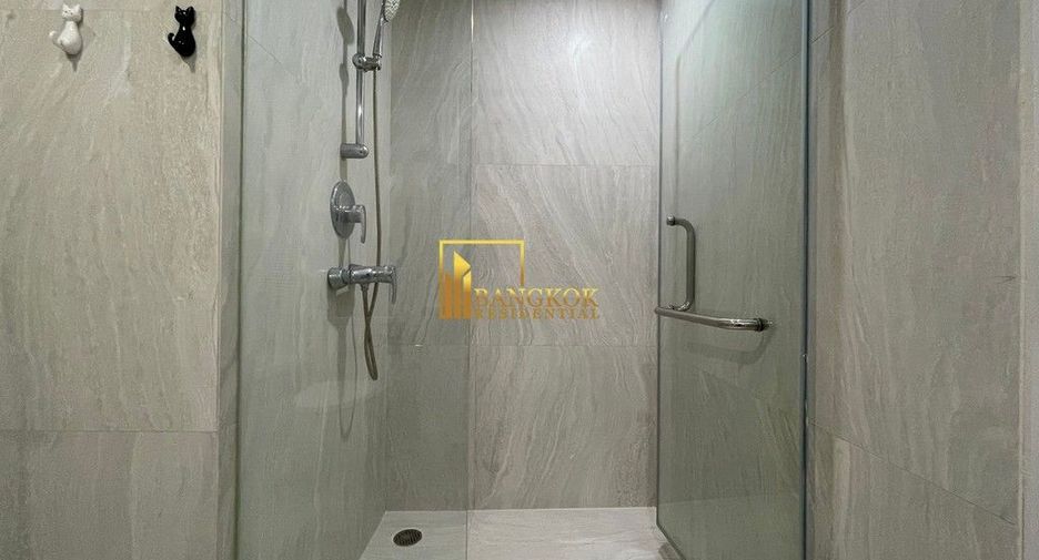 For rent 3 Beds condo in Khlong Toei, Bangkok