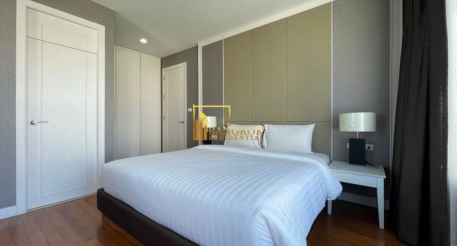 For rent 3 Beds condo in Khlong Toei, Bangkok