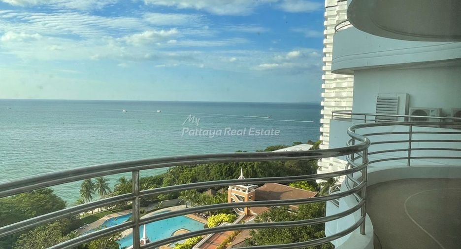 For rent 3 bedrooms condo in Bang Lamung, Chonburi