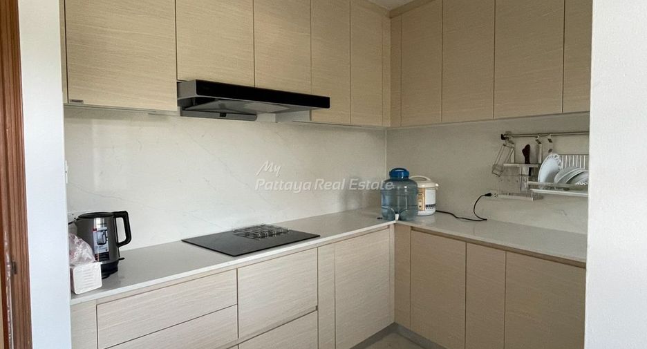 For rent 3 bedrooms condo in Bang Lamung, Chonburi