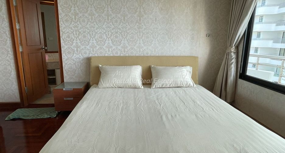 For rent 3 bedrooms condo in Bang Lamung, Chonburi