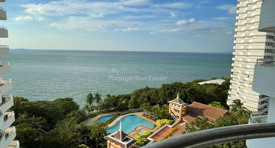 For rent 3 bedrooms condo in Bang Lamung, Chonburi
