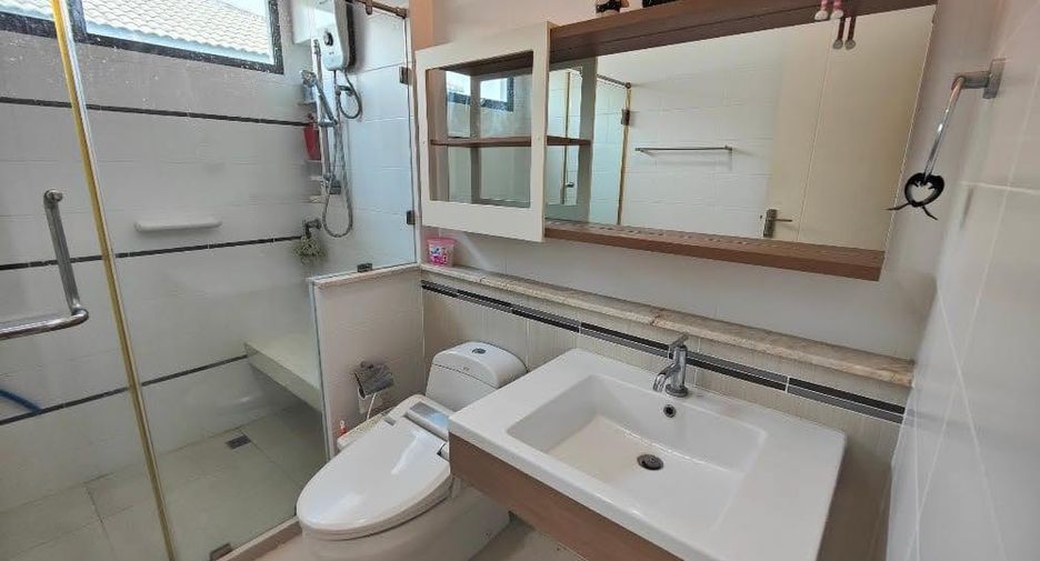 出租 3 卧室 独立屋 在 Sai Mai, 曼谷