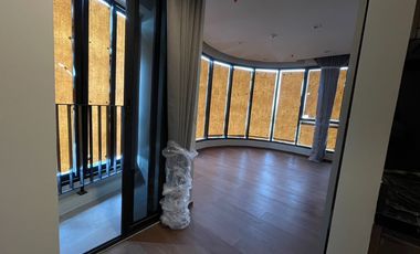 For sale 2 bed condo in Ratchathewi, Bangkok