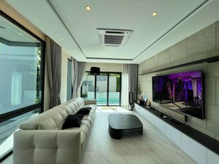 For rent そして for sale 4 Beds house in Bang Kapi, Bangkok