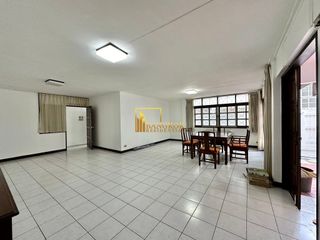 Haus zur Miete mit 3 Zimmer in Watthana, Bangkok