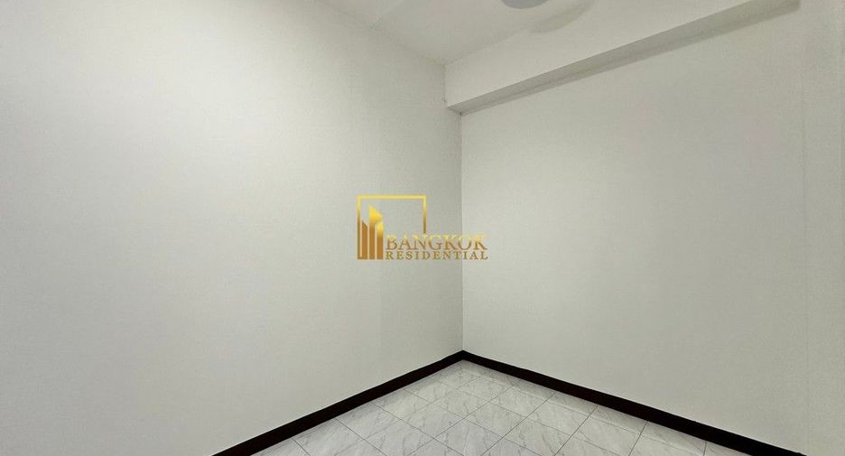 Haus zur Miete mit 3 Zimmer in Watthana, Bangkok