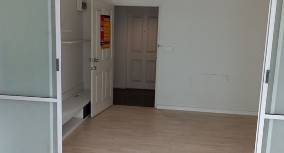For sale studio condo in Bang Khen, Bangkok