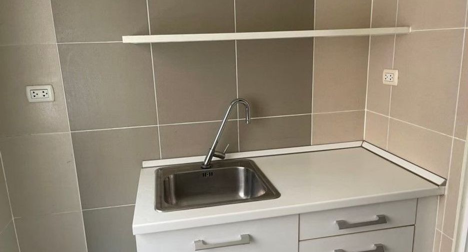 For sale studio condo in Huai Khwang, Bangkok