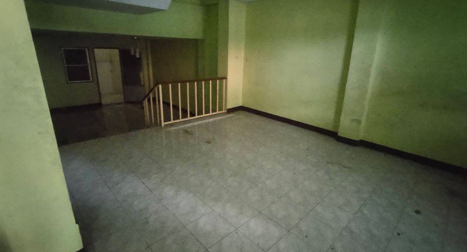 For sale studio townhouse in Bang Khae, Bangkok