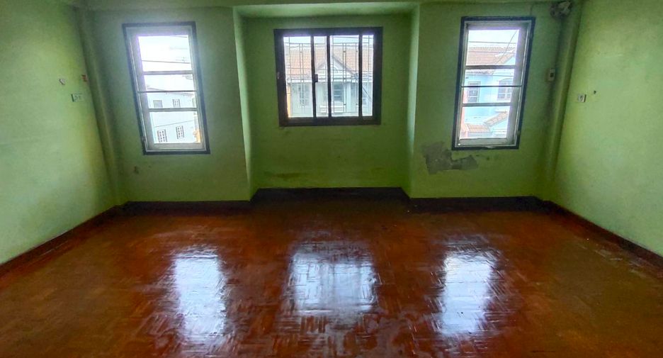 For sale studio townhouse in Bang Khae, Bangkok