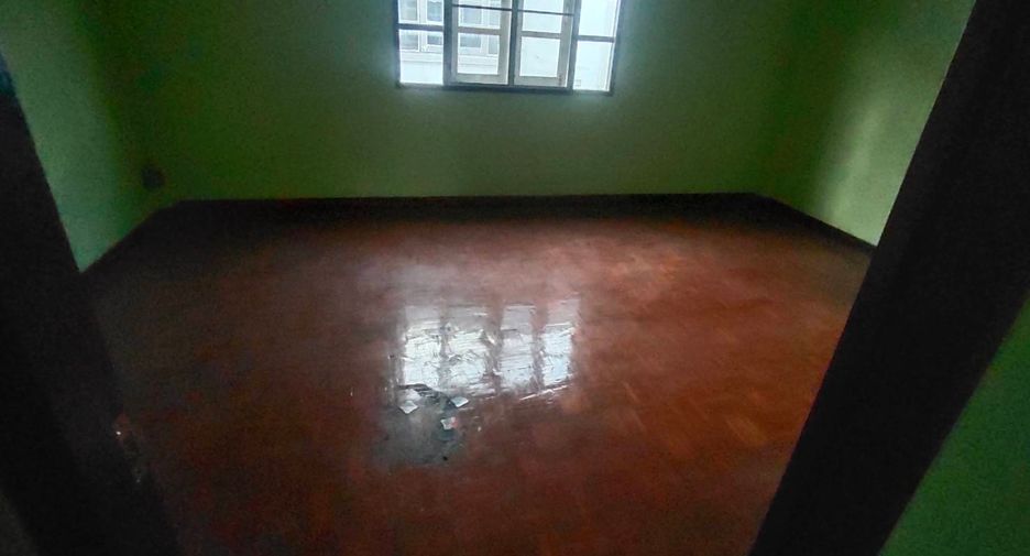 For sale studio townhouse in Bang Khae, Bangkok
