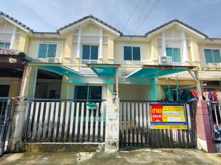For sale studio townhouse in Saphan Sung, Bangkok