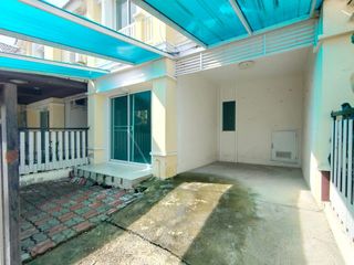 For sale studio townhouse in Saphan Sung, Bangkok
