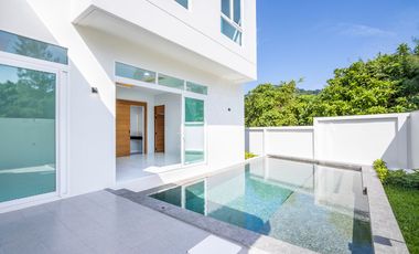 Villa zum Kauf mit 4 Zimmer in Kathu, Phuket