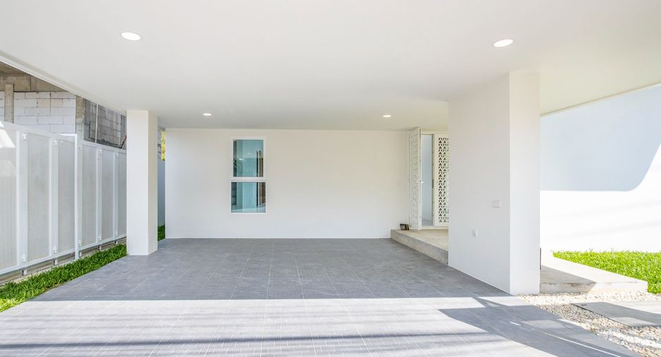 For sale 4 bedrooms villa in Kathu, Phuket