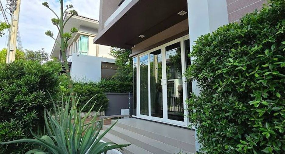 For sale 4 bedrooms house in Bang Phli, Samut Prakan