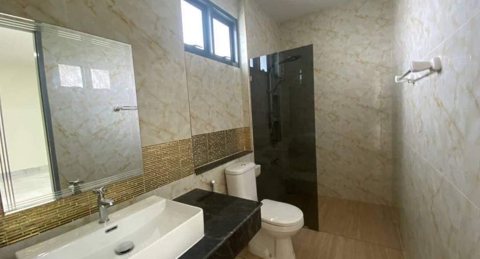 For sale 5 bedrooms house in Taling Chan, Bangkok