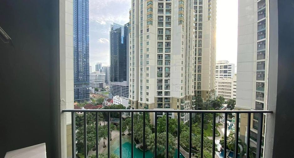 À vendre 2 chambres condo à Huai Khwang, Bangkok