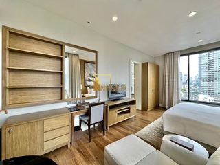 For rent 1 bed serviced apartment in Watthana, Bangkok
