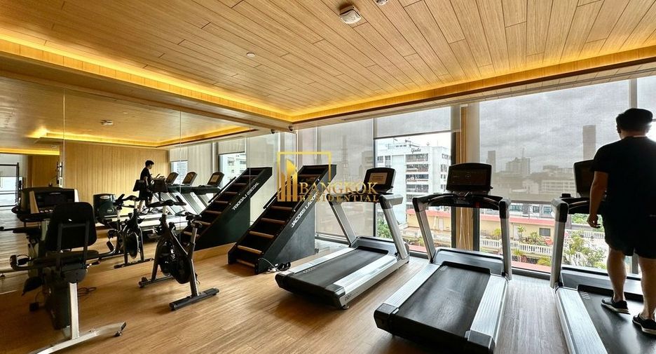 For rent 1 bed serviced apartment in Watthana, Bangkok