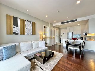 For rent 2 bedrooms serviced apartment in Watthana, Bangkok