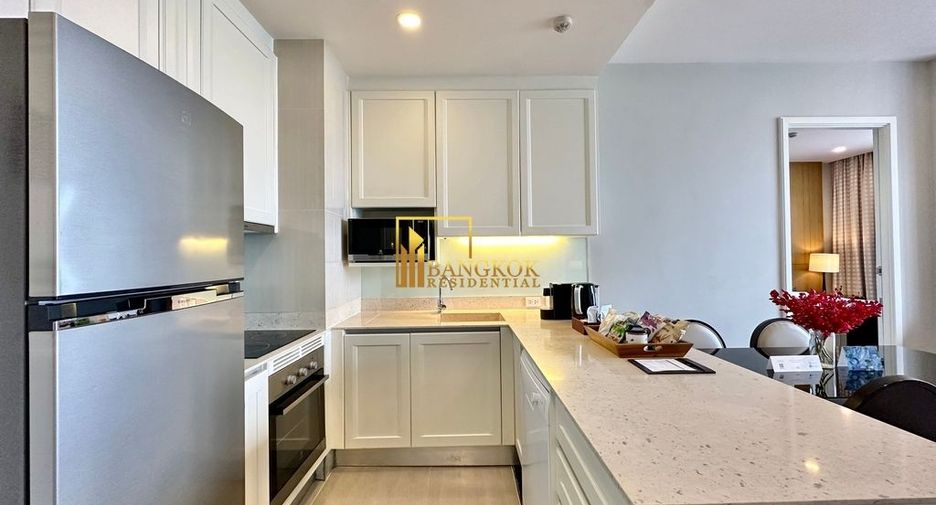 For rent 2 bedrooms serviced apartment in Watthana, Bangkok
