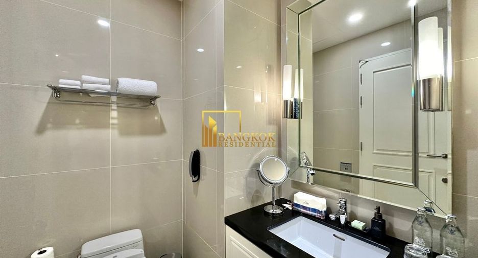 For rent 2 bedrooms serviced apartment in Watthana, Bangkok