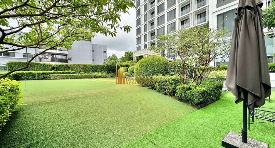 For rent 2 bedrooms serviced apartment in Watthana, Bangkok